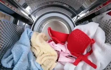 Загрузка стиральной машины: сухое или мокрое белье?