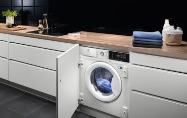 Почему встраиваемые стиральные машины стоят дороже: разбор причин