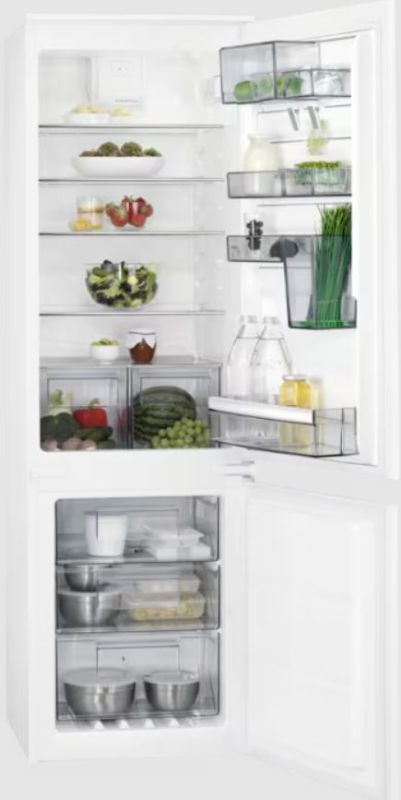 Встраиваемый холодильник AEG SCE618E5TS