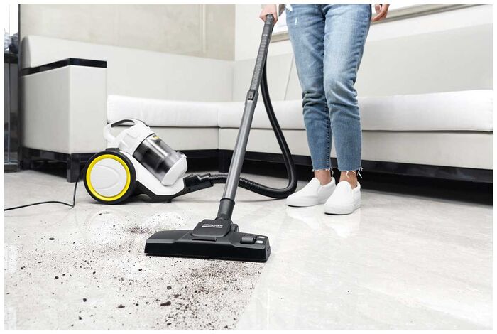 Пылесос напольный Karcher VC 3 (1.198-053.0)