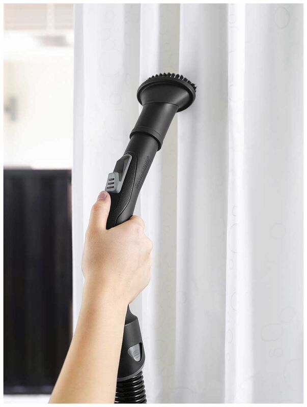 Пылесос напольный Karcher VC 3 (1.198-053.0)