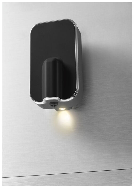 Автоматическая кофемашина Smeg BCC11BLMEU