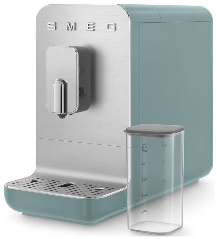 Автоматическая кофемашина Smeg BCC13EGMEU