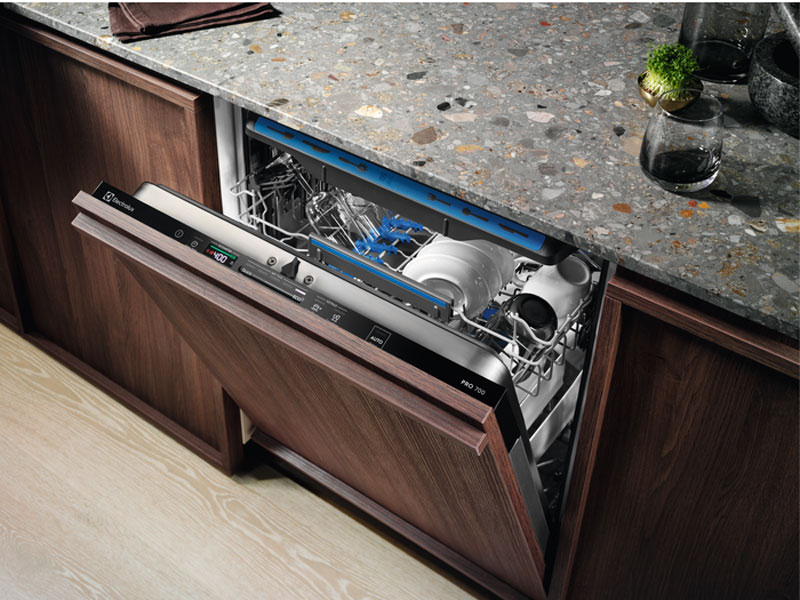 Встраиваемая посудомоечная машина Electrolux EEM48321L