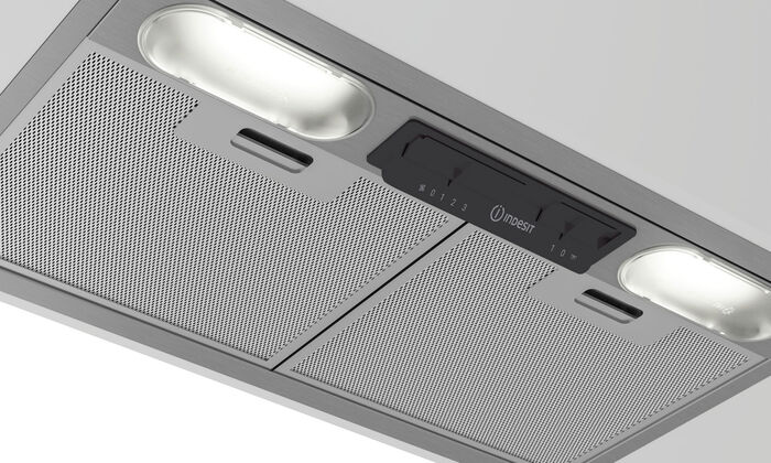 Полновстраиваемая вытяжка Indesit INAE 52FLS X