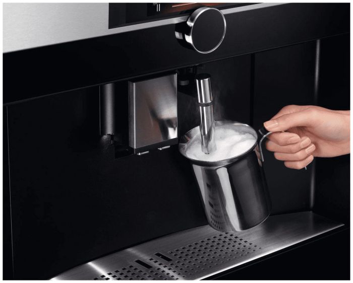 Встраиваемая кофемашина AEG KKK994500M