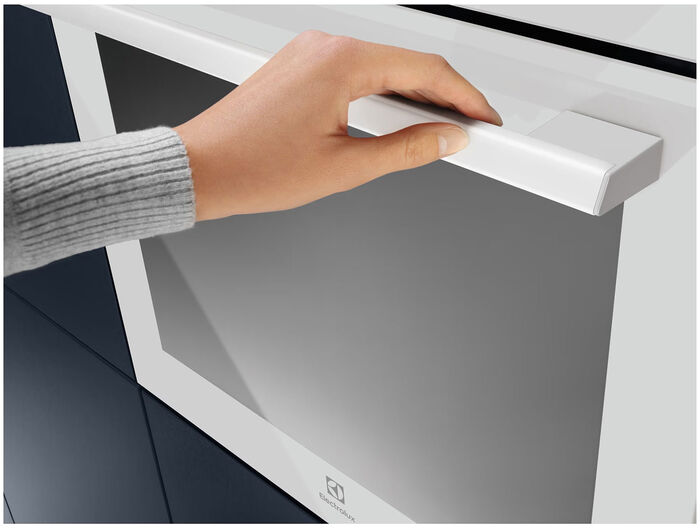 Электрический духовой шкаф Electrolux EOD6F77WV