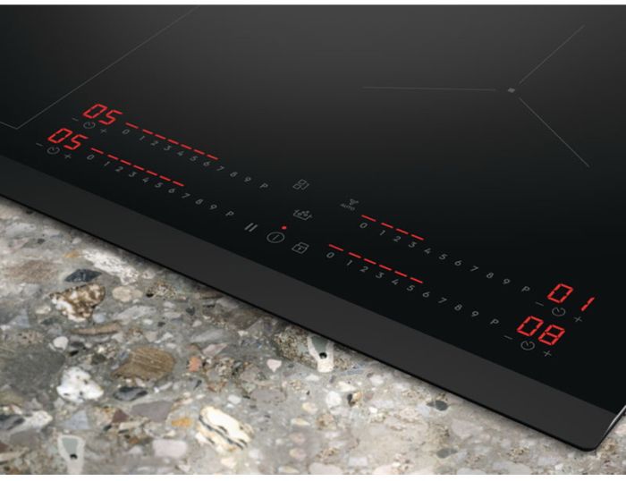 Индукционная варочная панель Electrolux EIS62453