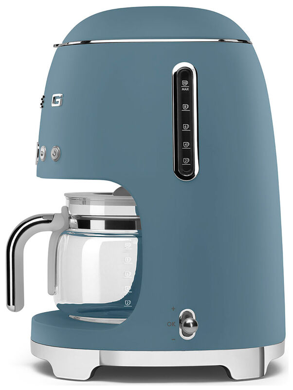 Капельная кофеварка Smeg DCF02SBMEU