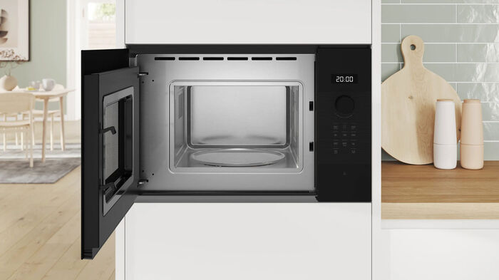 Встраиваемая микроволновая печь Bosch BFL524MB2