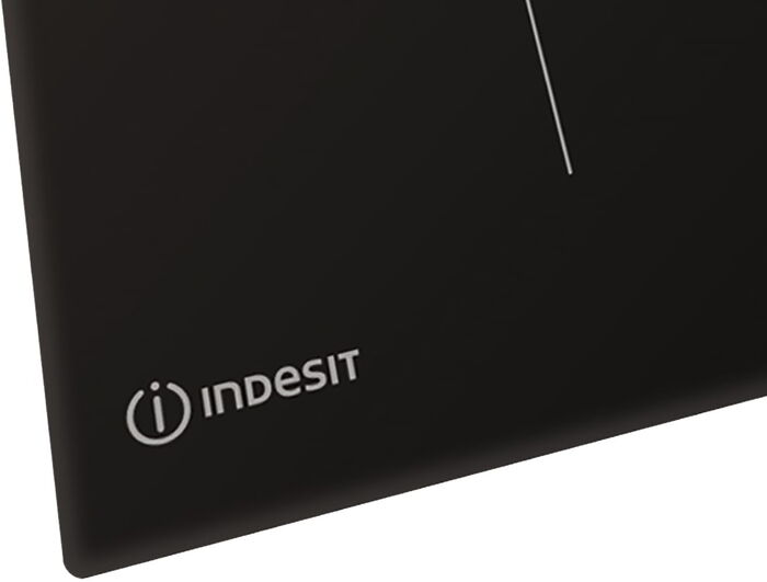 Индукционная варочная панель Indesit IS 40CQ45 NE