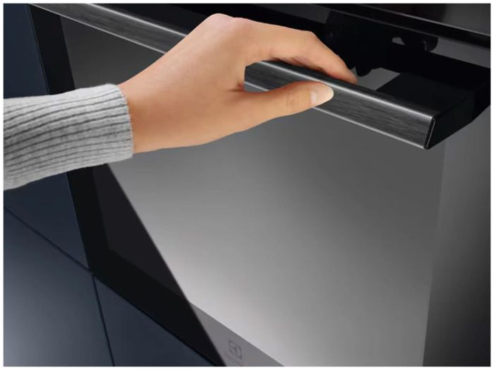 Электрический духовой шкаф Electrolux EOD6F77WZ