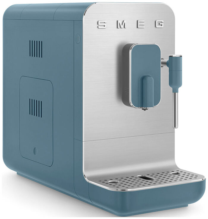 Автоматическая кофемашина Smeg BCC12SBMEU