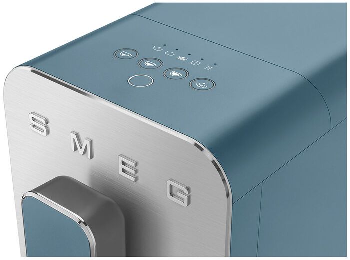 Автоматическая кофемашина Smeg BCC12SBMEU