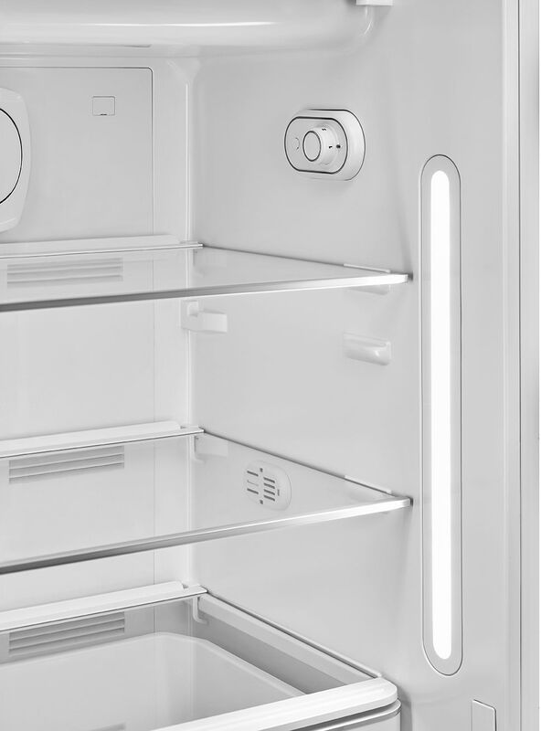 Однокамерный холодильник Smeg FAB28RBE6