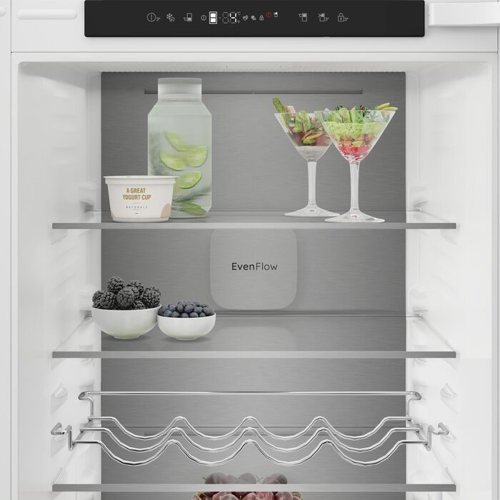 Встраиваемый холодильник Hotpoint-Ariston HSBT 18IXE - фото 3