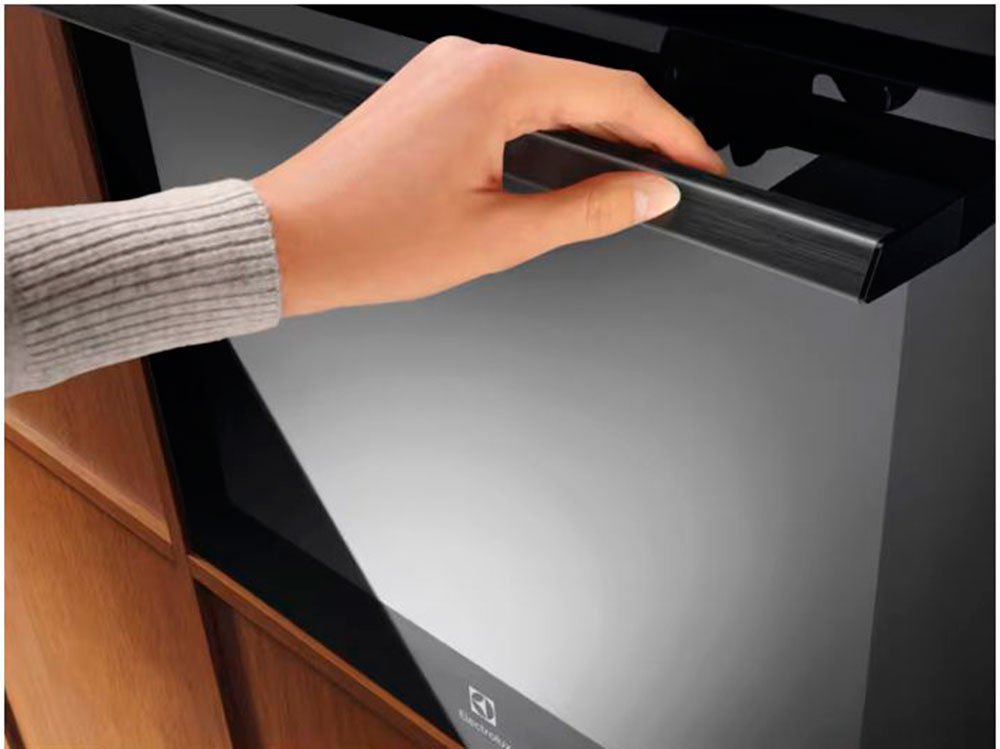 Электрический духовой шкаф Electrolux COC8E39Z