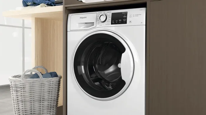 Стиральная машина Hotpoint-Ariston NSB 6015 W V