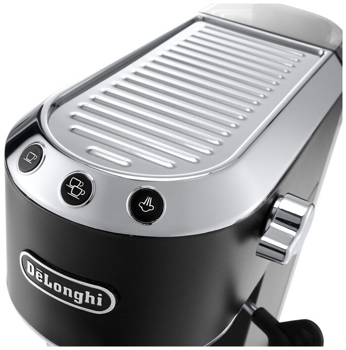 Рожковая кофеварка DeLonghi EC685.BK