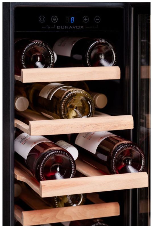 Встраиваемый винный шкаф Dunavox DAUF-19.58SS