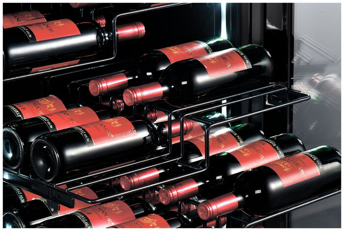 Встраиваемый винный шкаф Temptech CPROX60SRB