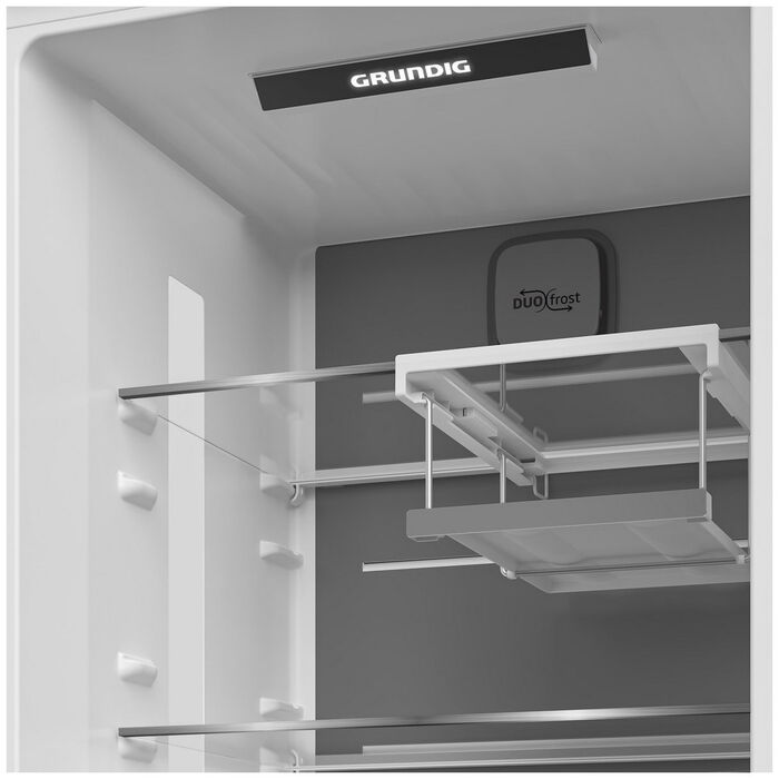 Двухкамерный холодильник Grundig GKPN669307FW