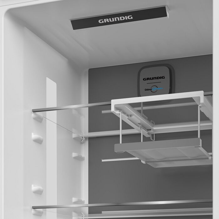 Двухкамерный холодильник Grundig GKPN66930LBW