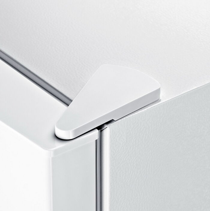 Двухкамерный холодильник Hyundai CC2051WT