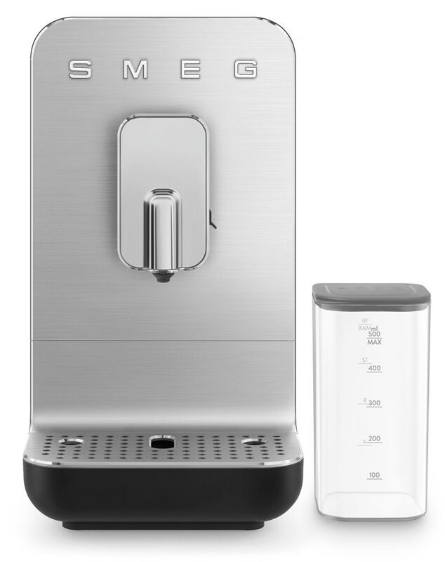 Автоматическая кофемашина Smeg BCC13BLMEU