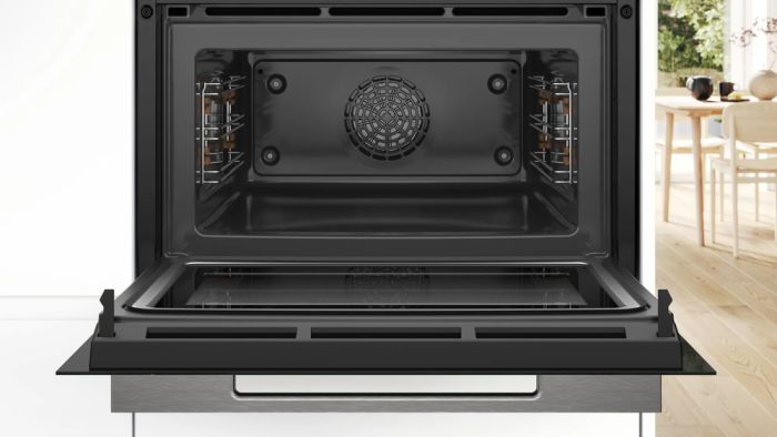 Компактный духовой шкаф Bosch CMG7241B1