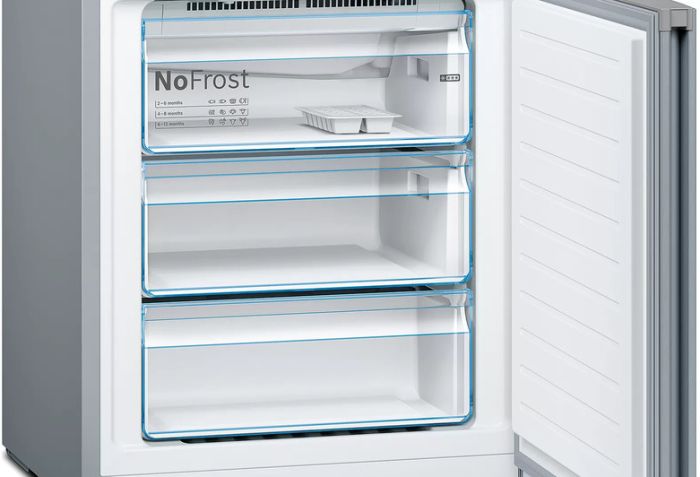Двухкамерный холодильник Bosch KGN49XLE