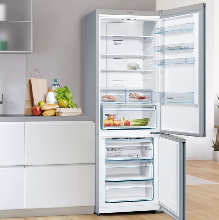 Двухкамерный холодильник Bosch KGN49XLE