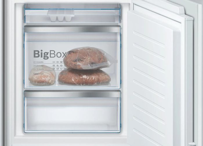 Встраиваемый холодильник Bosch KIS86AFE0