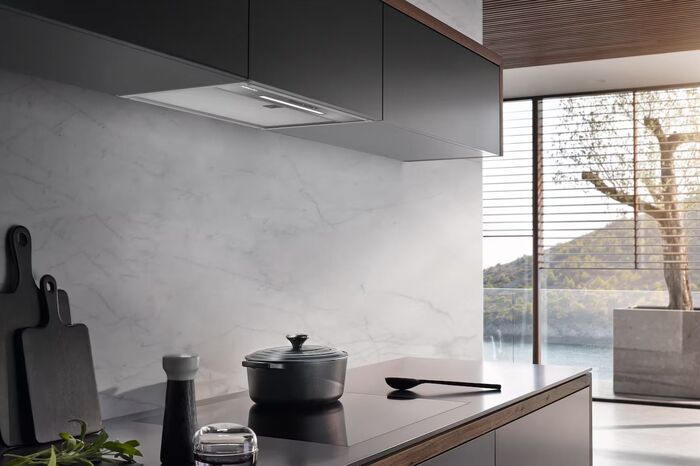 Полновстраиваемая вытяжка Miele DAE 1530 Stainless steel