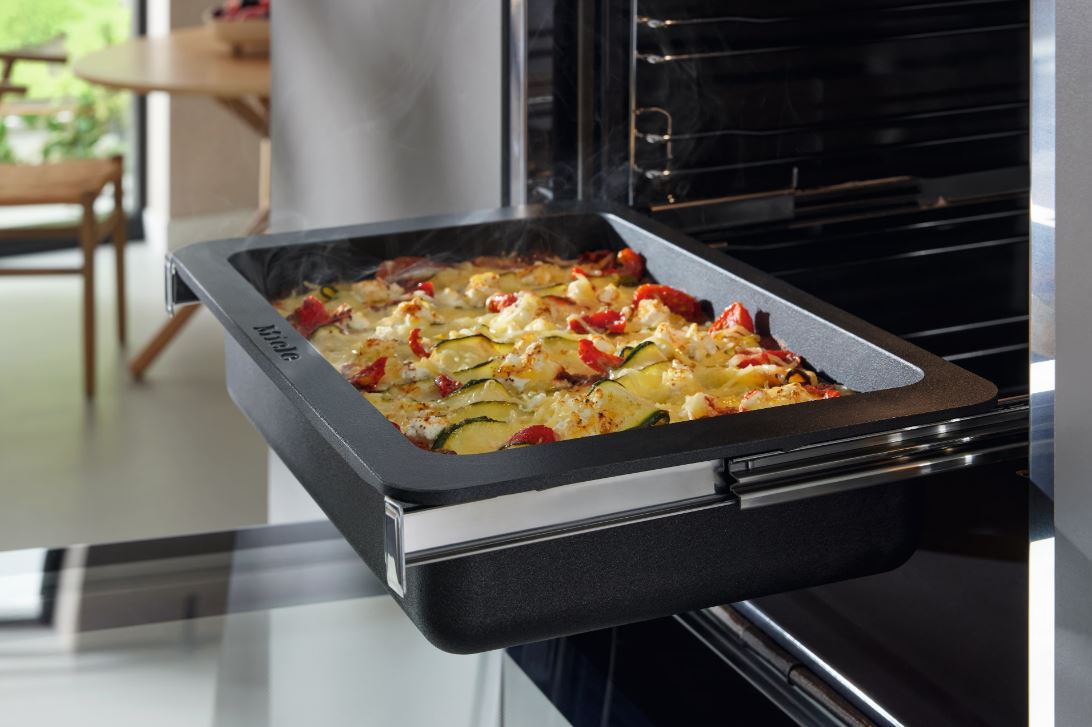 Встраиваемая пароварка Miele DGC 7250 CLST