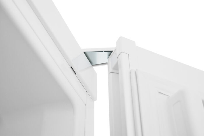 Двухкамерный холодильник Zugel ZRFB2BNFW