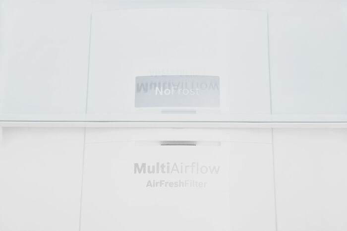 Двухкамерный холодильник Zugel ZRFB2BNFW