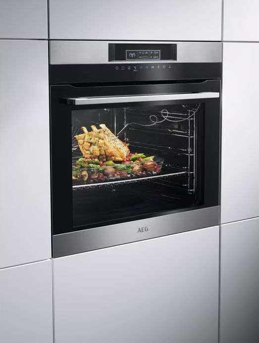 Электрический духовой шкаф AEG BPK642120M