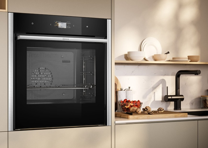 Электрический духовой шкаф Neff B64CS31N0