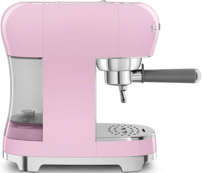 Рожковая кофеварка Smeg ECF02PKEU