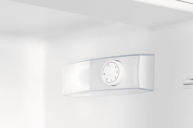 Встраиваемый холодильник Electrolux LRB3AE12S