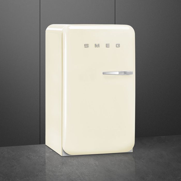 Однокамерный холодильник Smeg FAB10LCR6