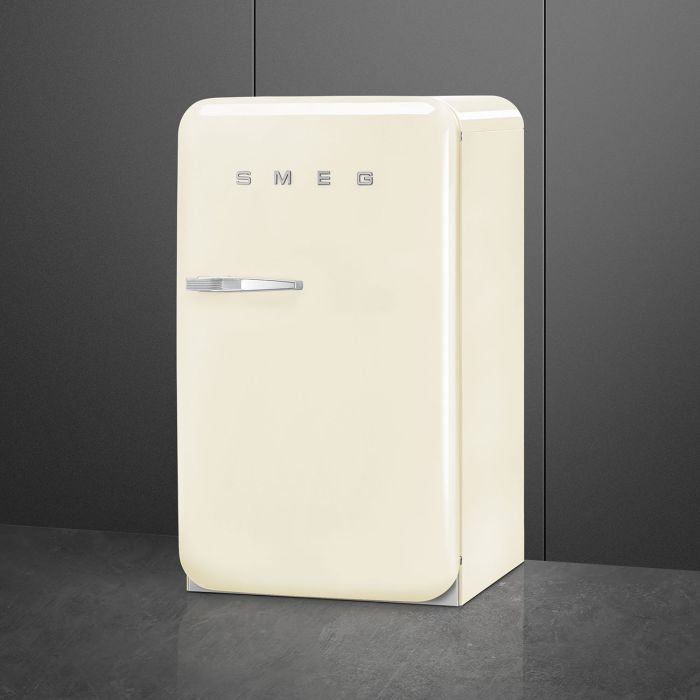 Однокамерный холодильник Smeg FAB10RCR6