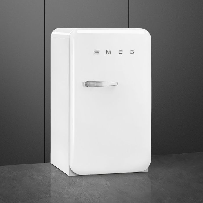Однокамерный холодильник Smeg FAB10RWH6