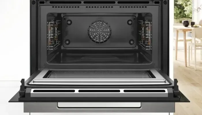 Компактный духовой шкаф Bosch CMG 7761B1