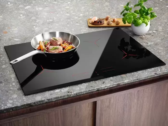 Индукционная варочная панель Electrolux EIP8146