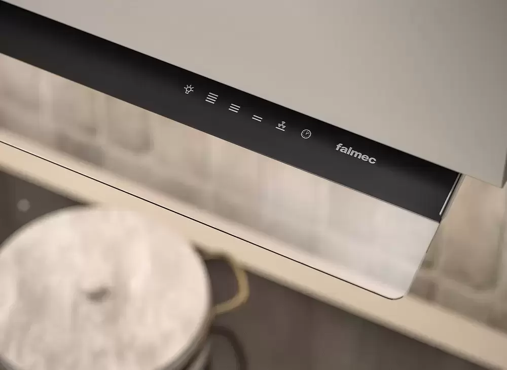 Полновстраиваемая вытяжка Falmec VIRGOLA NO-DROP TOUCH 60 BLACK