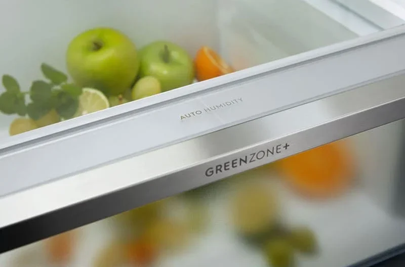 Встраиваемый холодильник Electrolux ENC8MC19S