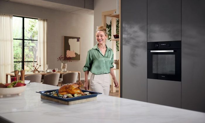 Электрический духовой шкаф Miele H 2766 1 BP 125 Edition Obsidian black