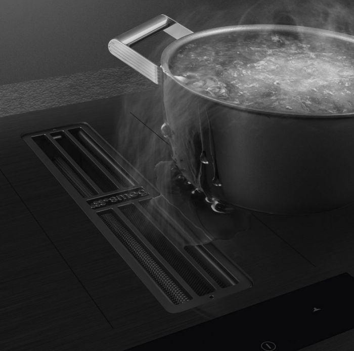 Индукционная варочная панель Smeg HOBD382MB2